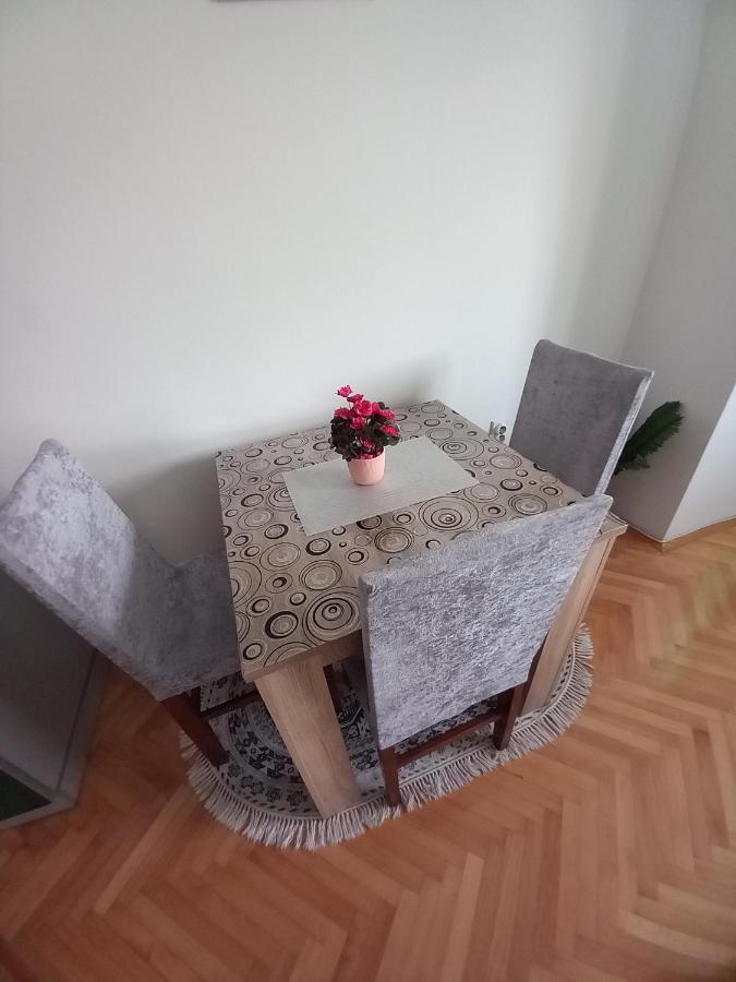 Luka Lux Apartment Nis Bagian luar foto