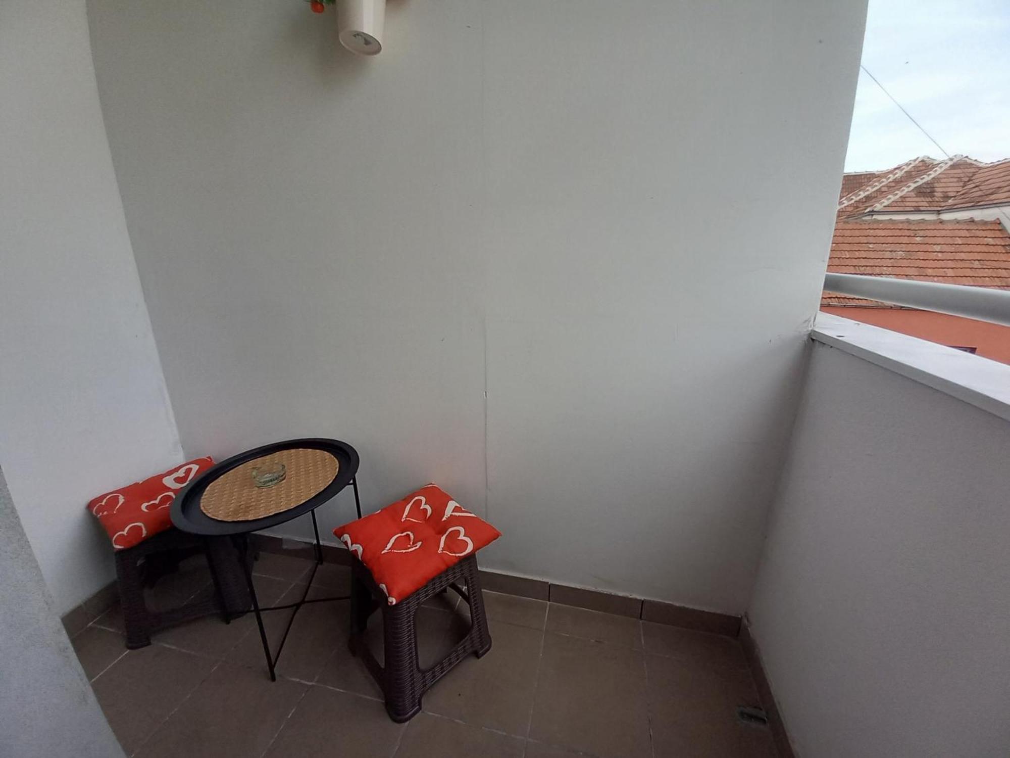 Luka Lux Apartment Nis Bagian luar foto